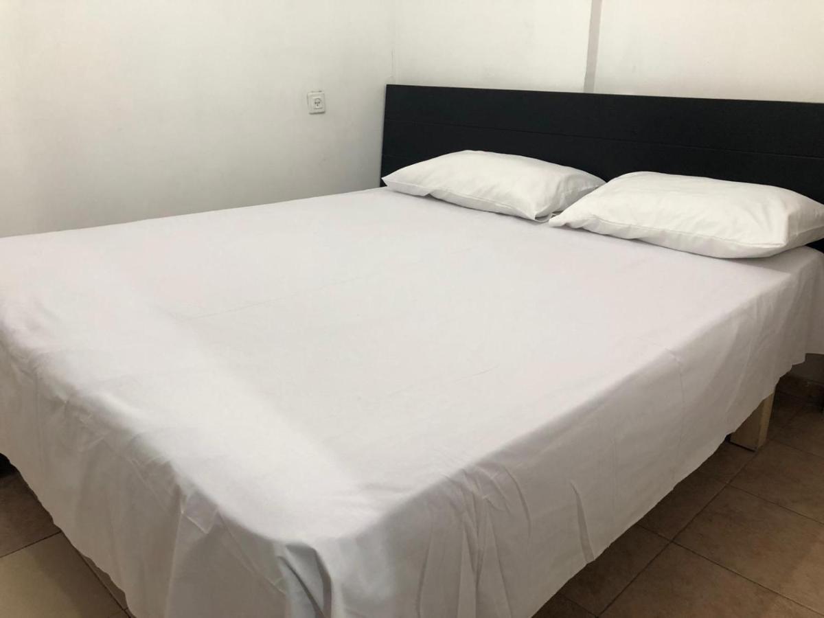 Star Guest- House Hotel Or Yehuda Buitenkant foto