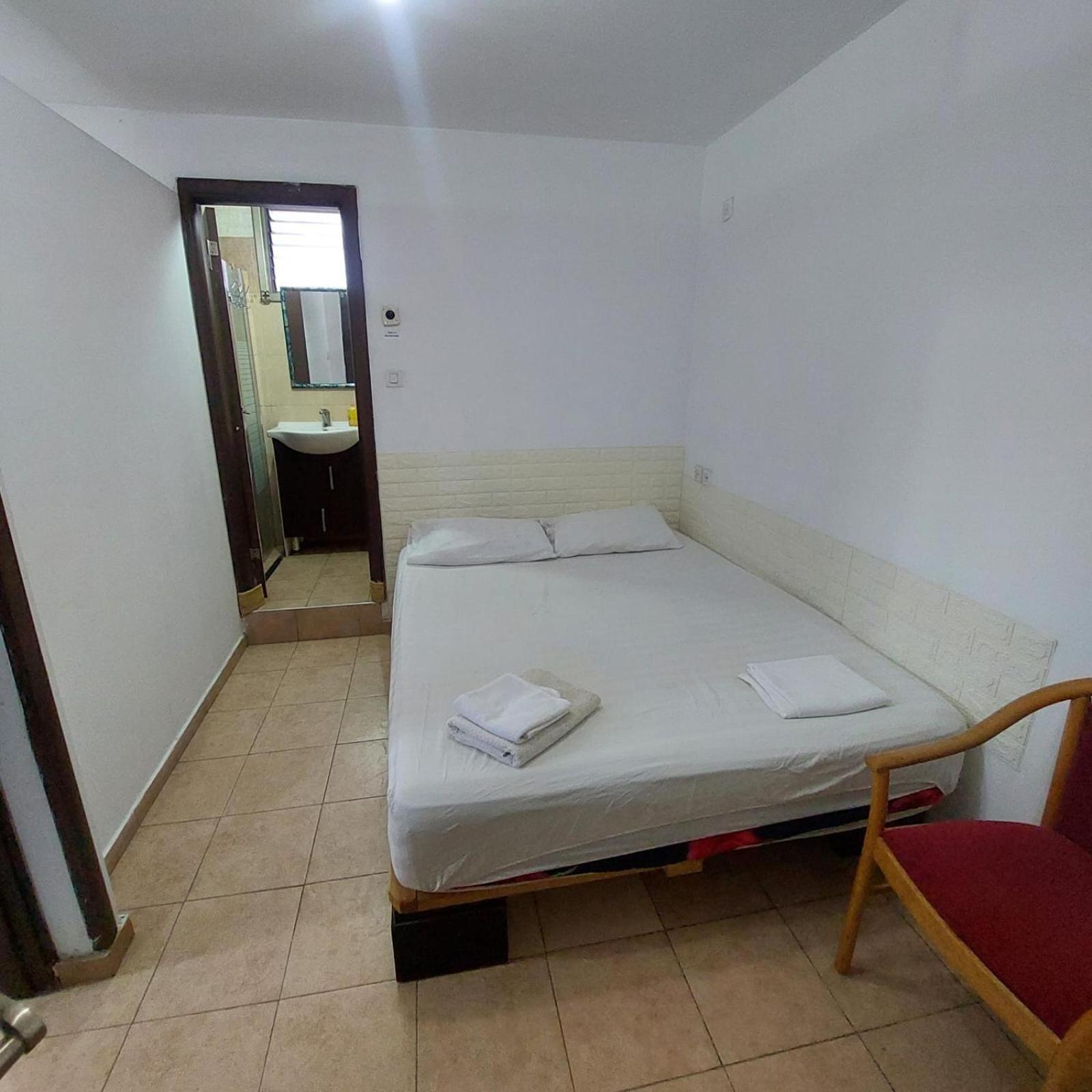 Star Guest- House Hotel Or Yehuda Buitenkant foto