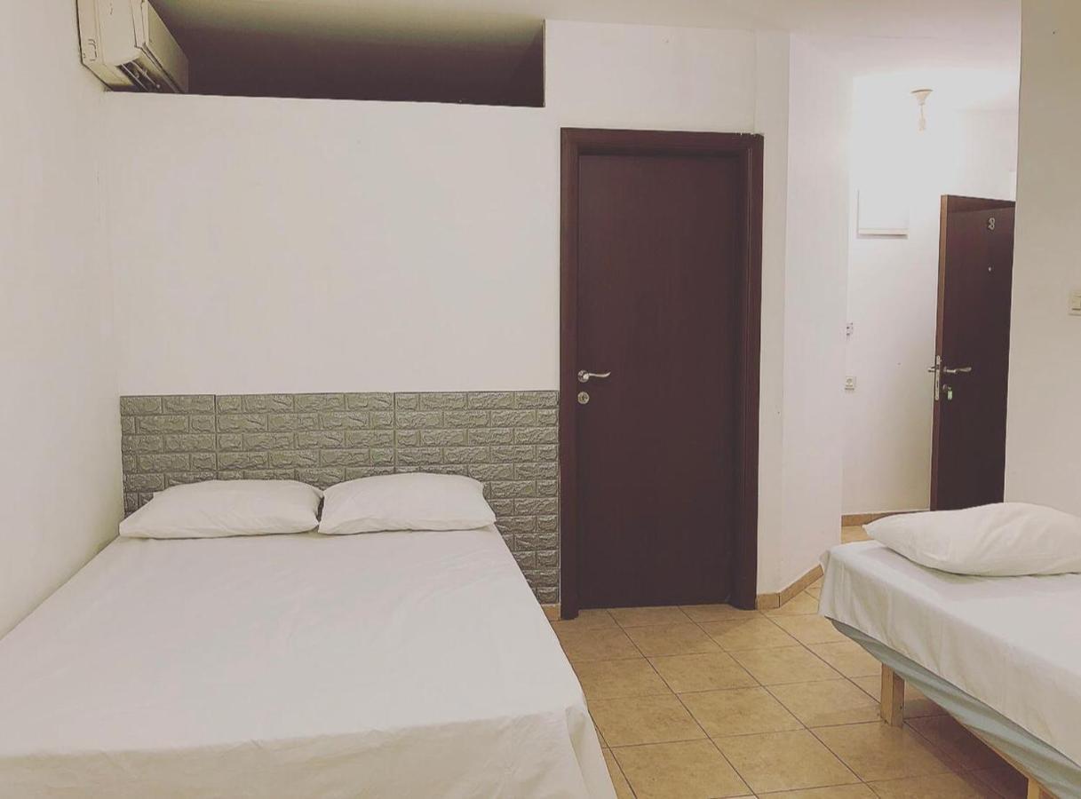 Star Guest- House Hotel Or Yehuda Buitenkant foto